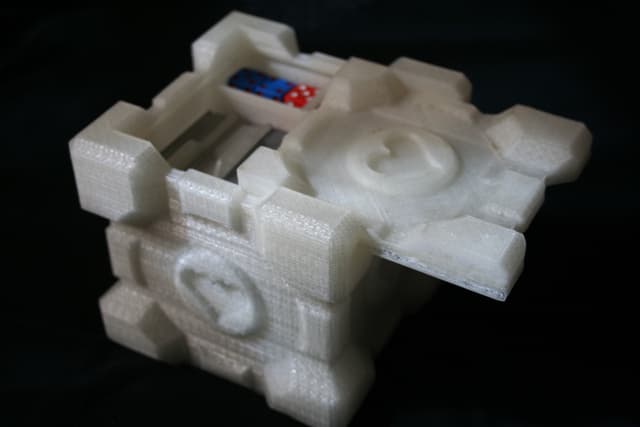 Companion Cube Double Deck Box image